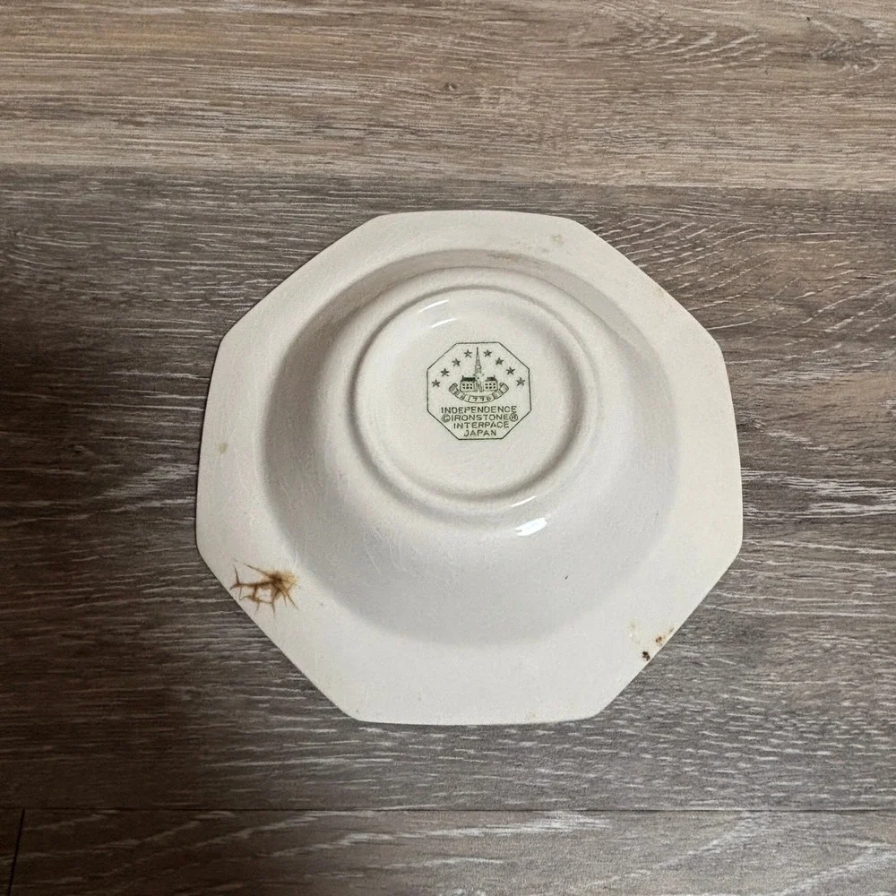 Independence Ironstone 1776 Octagon‎ Bowl Red Floral Pattern Made in Japan
